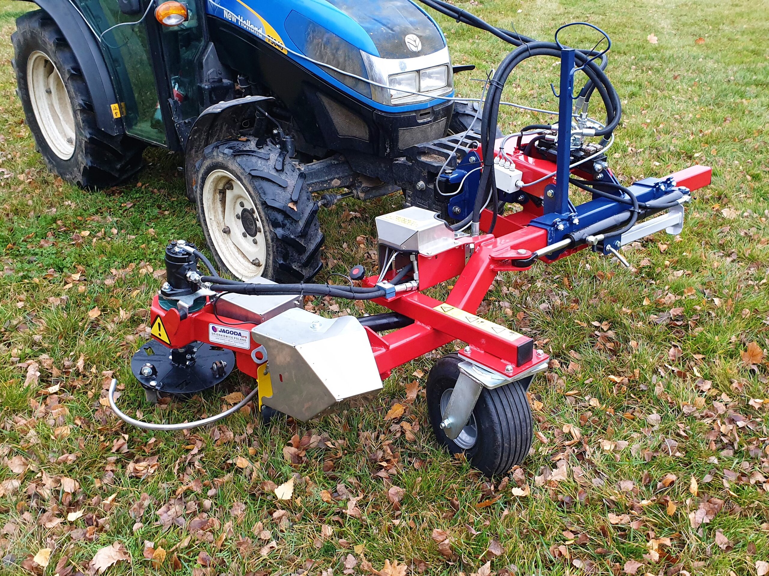 Cultivator rotativ între rânduri LUCY